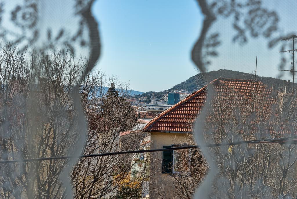 Apartment Bacvice Holiday With Free Parking Сплит Екстериор снимка